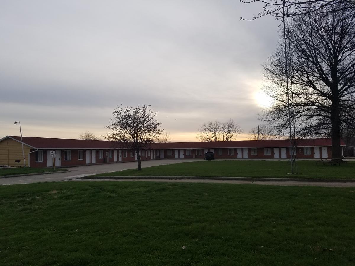 Budget Inn - Keokuk Exterior photo